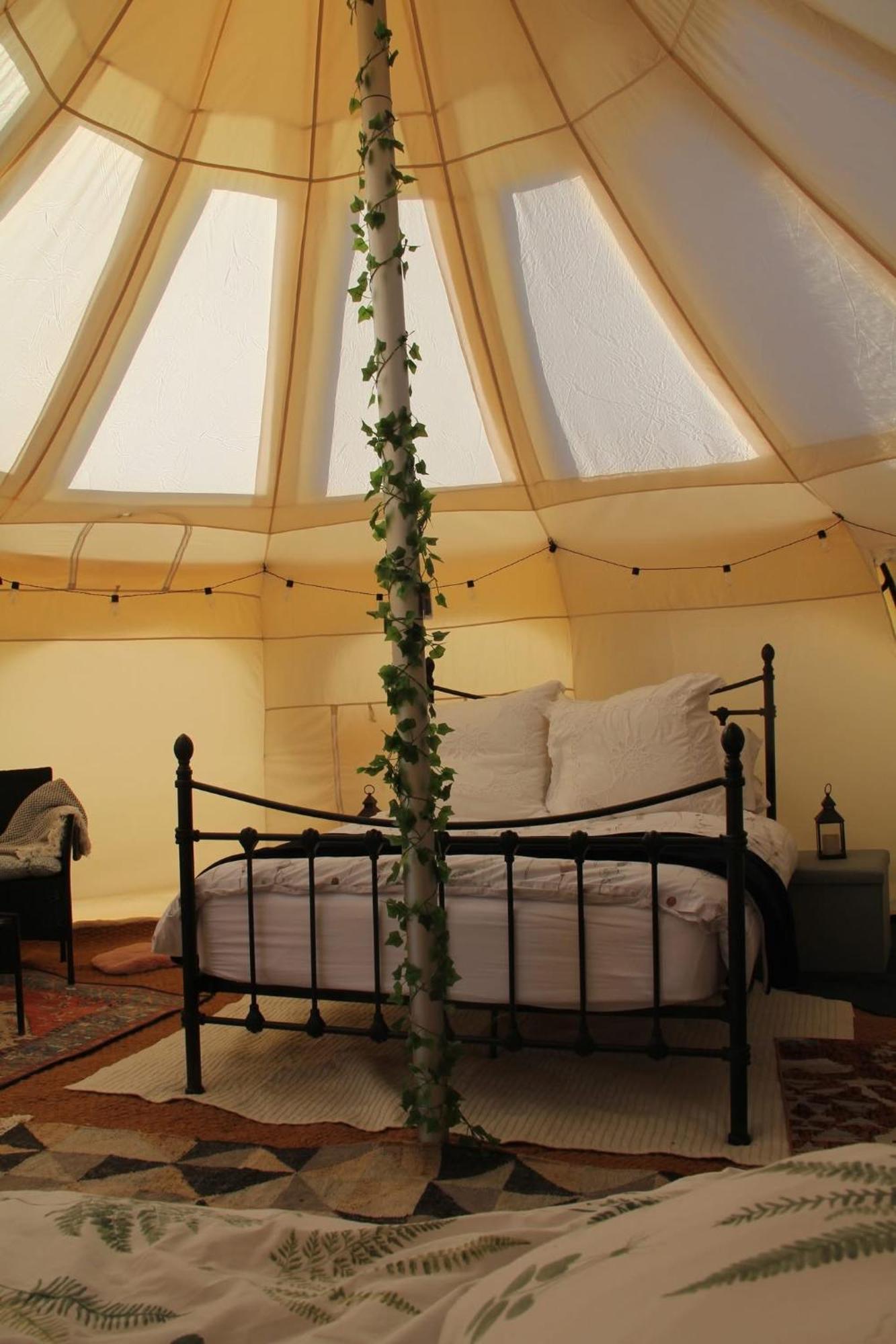 Tal-Y-Fan Farm 6M Stargazer Tent Бридженд Екстериор снимка