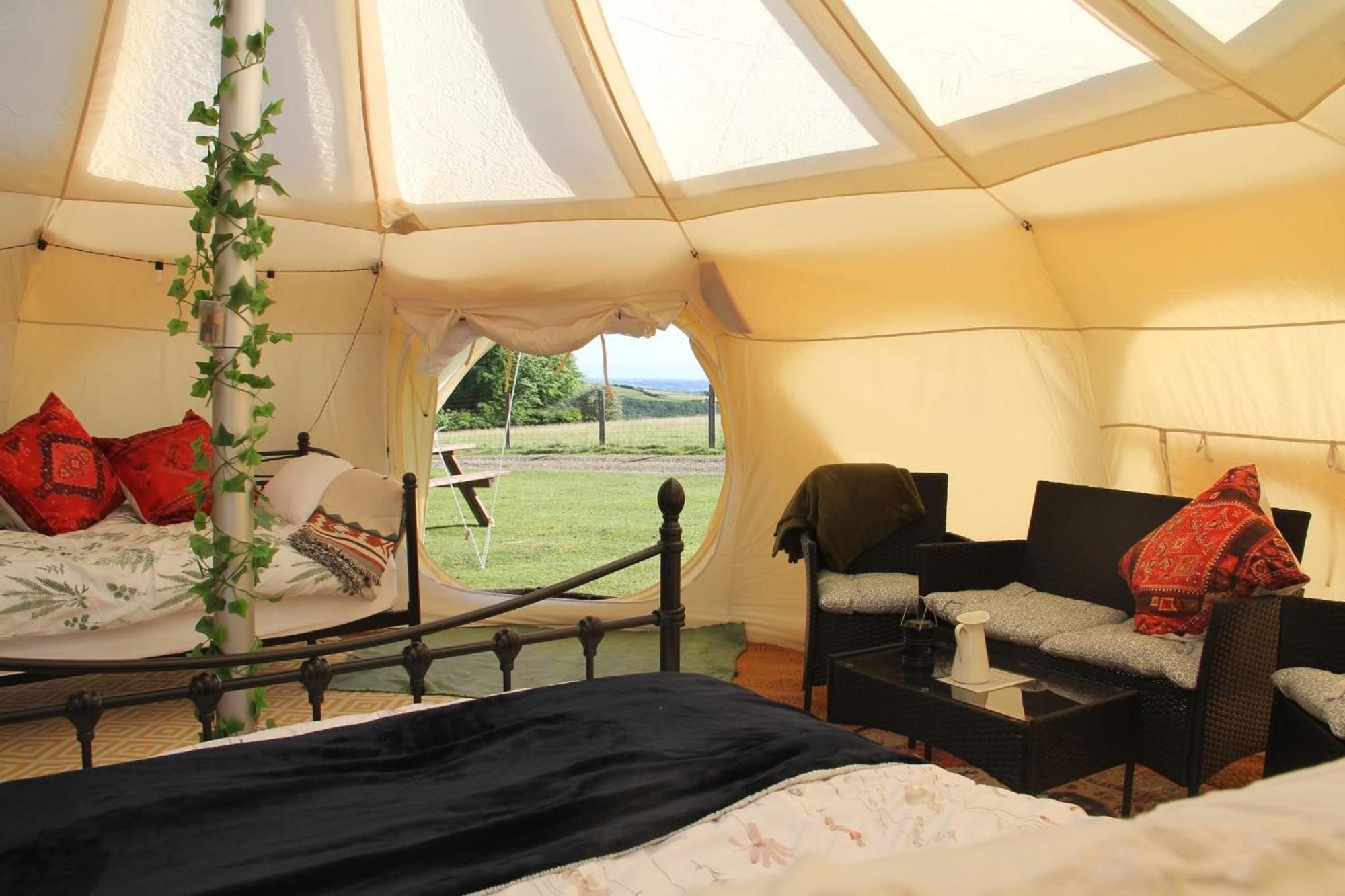 Tal-Y-Fan Farm 6M Stargazer Tent Бридженд Екстериор снимка